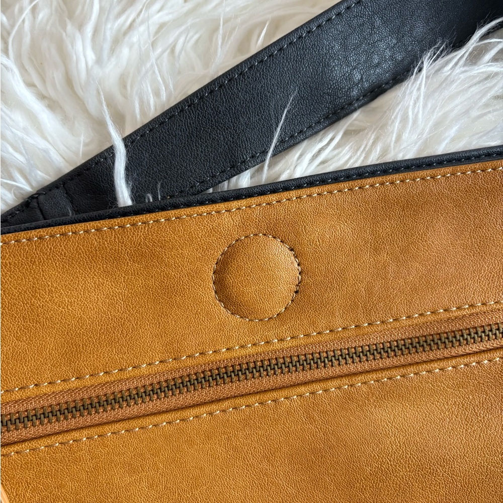 NWT Camel Brown - Charcoal Black Vegan Leather Joy Susan Women's Bag - Picture 8 of 10